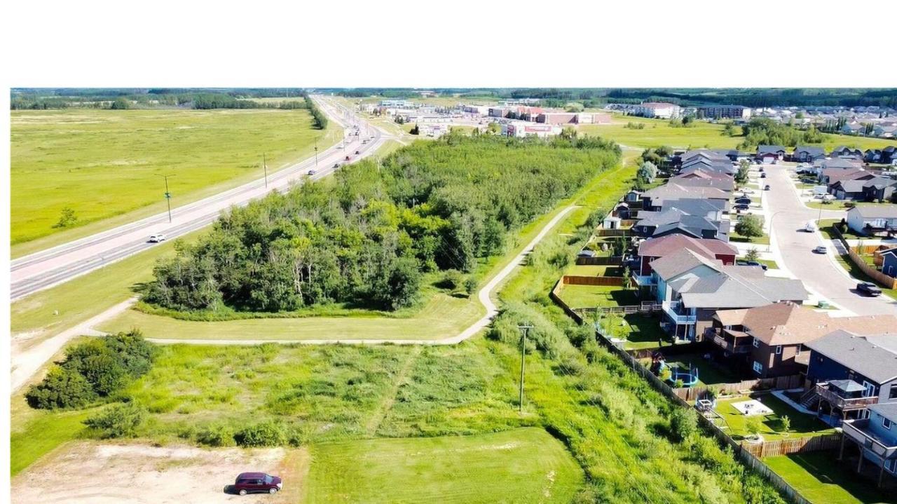 Kings Court Motel Cold Lake Екстериор снимка