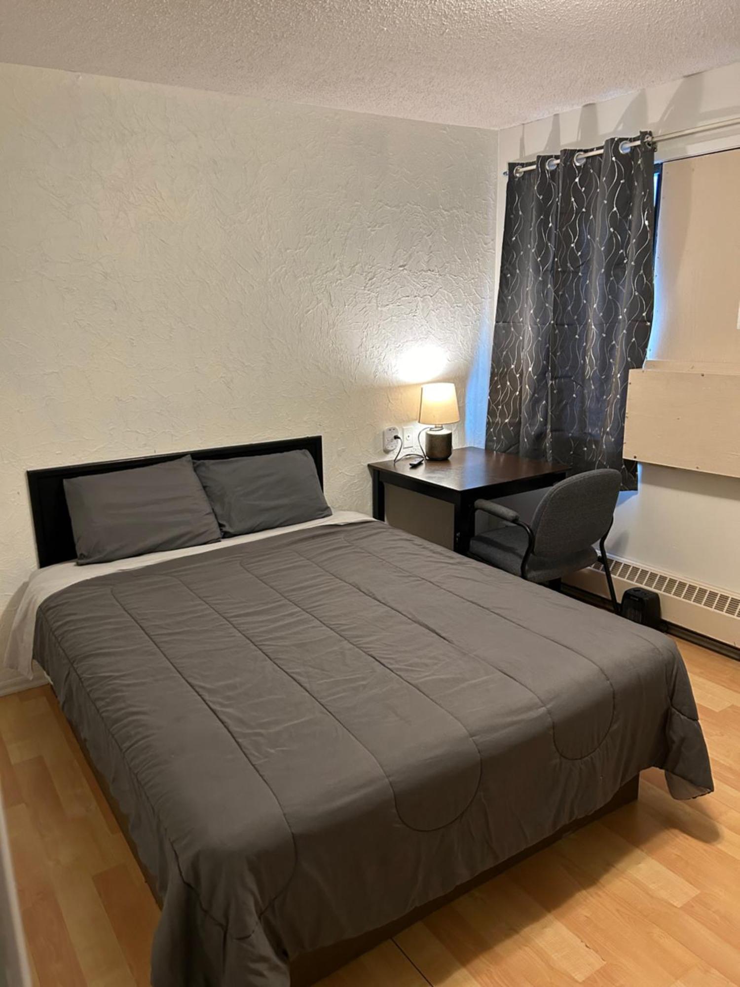 Kings Court Motel Cold Lake Екстериор снимка